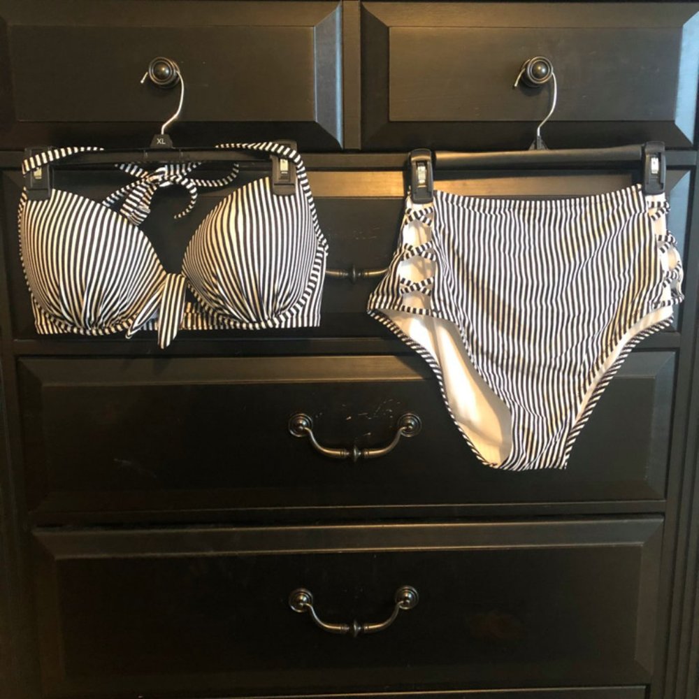 Bikini top and high wasted bottom